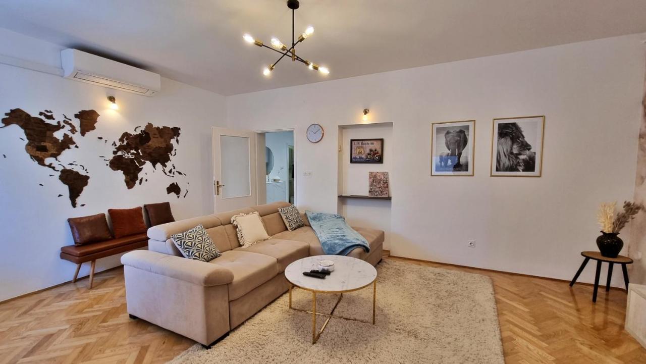 Apartment Hana Omiš Esterno foto