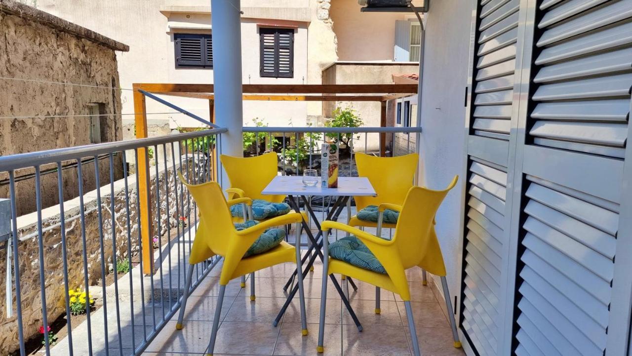 Apartment Hana Omiš Esterno foto