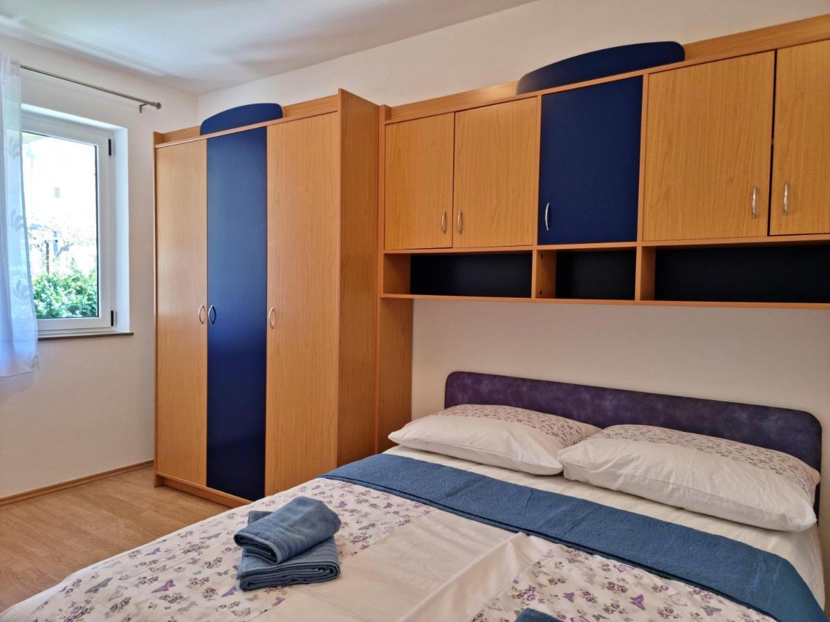 Apartment Hana Omiš Esterno foto