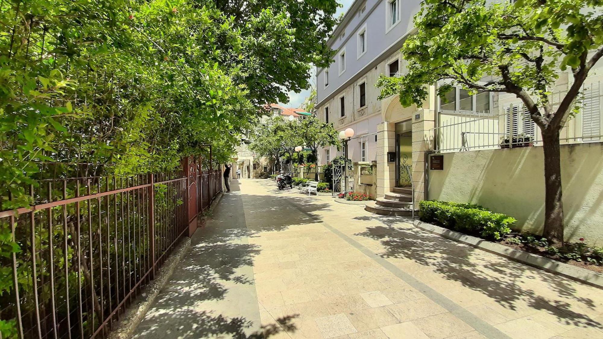 Apartment Hana Omiš Esterno foto